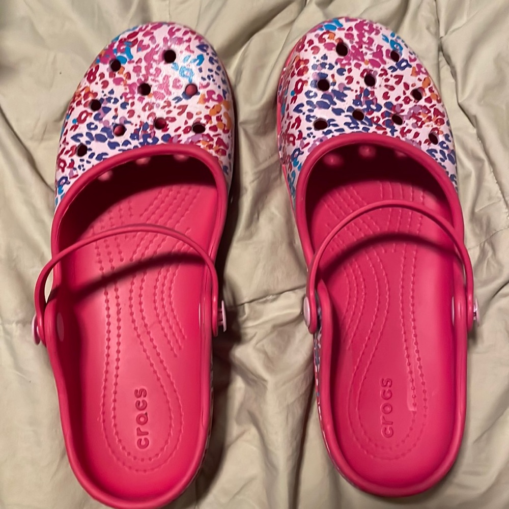 Rainbow Leopard Crocs Size 9 (Lisa Frank style)